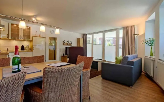 Ferienwohnung-303-Hohe-Lith-ganz-nah-am-Meer-inkl-Strandkorb