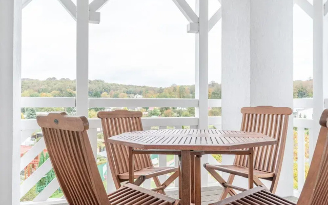 Modern Apartment Near Sellin Marina