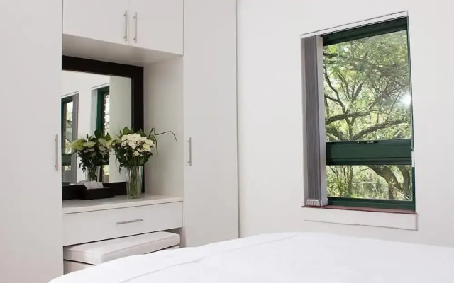 Cussonia Country Home