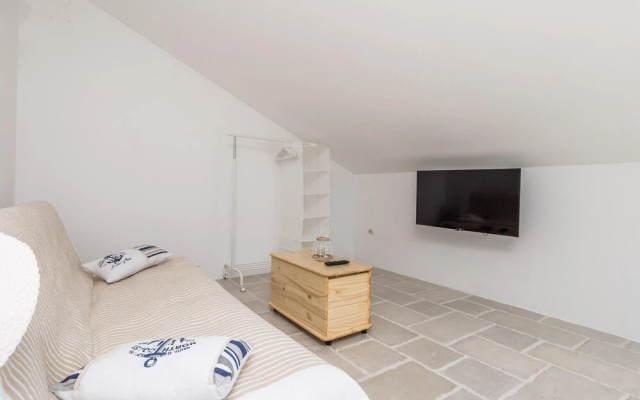 Awesome Home in Cesarica With Sauna, Wifi and 4 Bedrooms