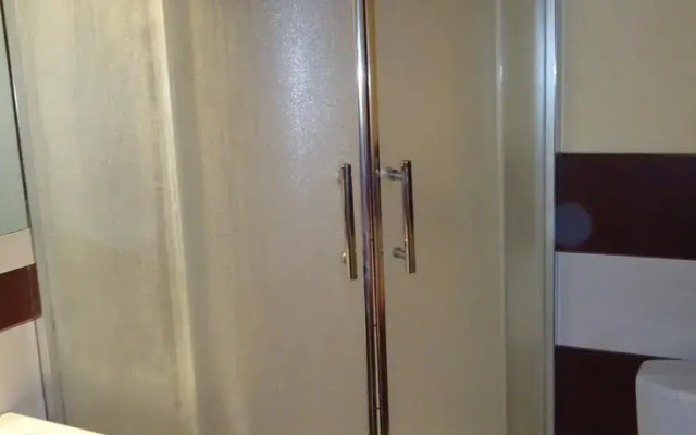 Hostel Orange Plus