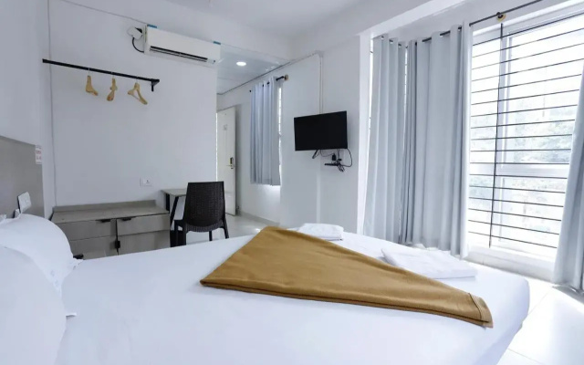 Hotel Gurudev Residency