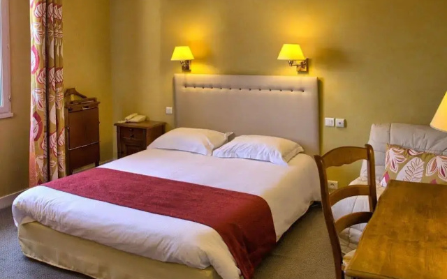 Hotel des Pins