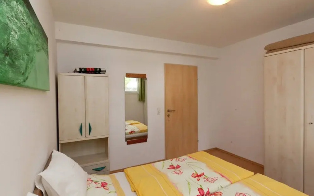 Mod Apartment in Bruck An Der Großglocknerstraße with Garden