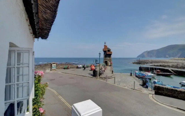 Seaview 1 Bed Apartment Sleeps 4 - Balcony - Tv