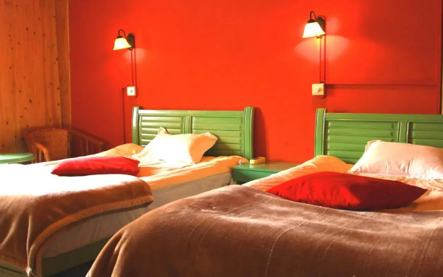 Lao Shay Youth Hostel Shangri-la
