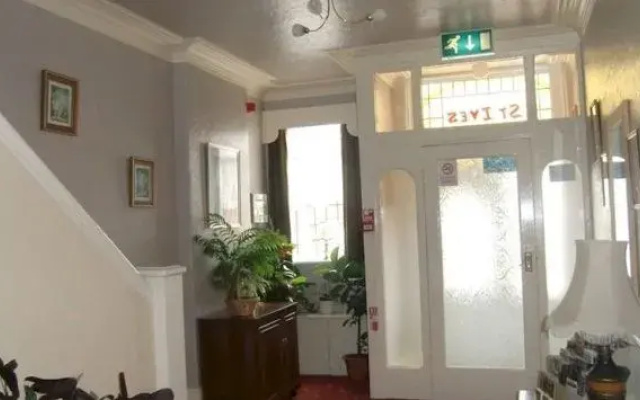 St Ives Hotel