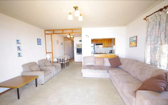 Avilla Court 2