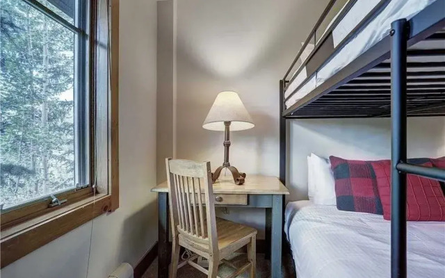 Mountain Thunder Lodge 1209 by RedAwning
