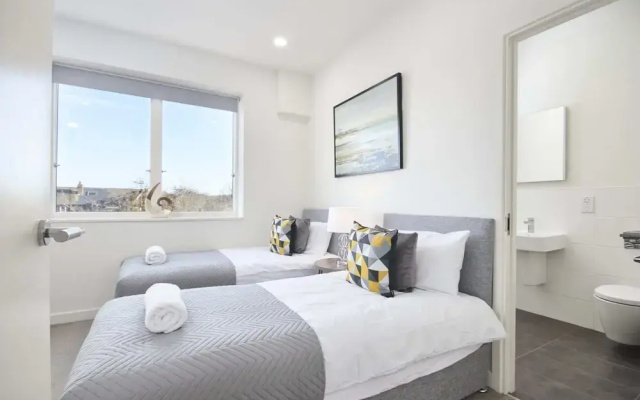 Luxury Central Stevenage Apartment