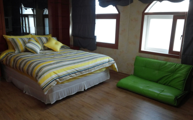 Marine Guesthouse