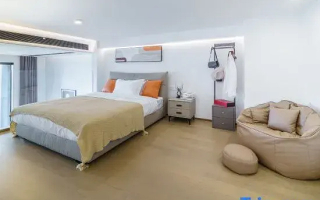 Slowcom Apartment