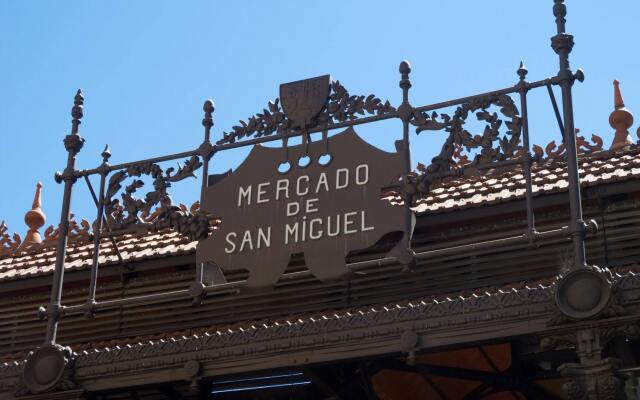 Отель Hostal Murcia вид на фасад