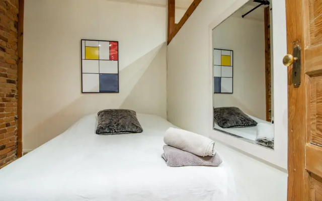 1858 Upscale Lofts in Old Montreal by Nuage