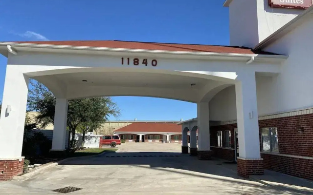 Redwood Suites