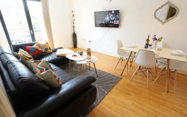 O2 Mailbox Central Premier Apartment