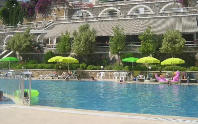 Paradise Hill Resort