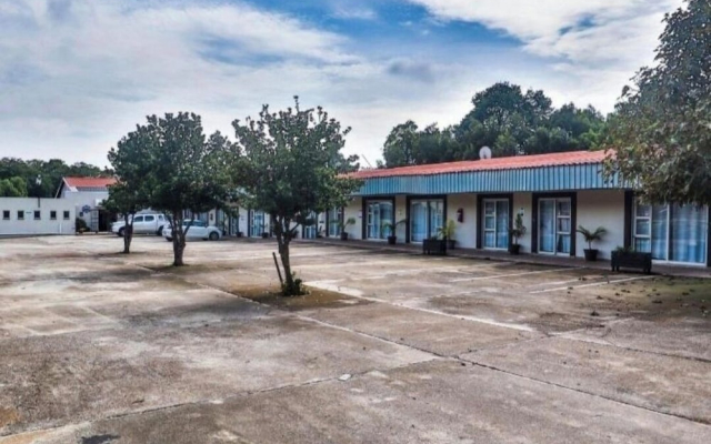 Nikita Motel