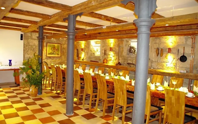 Landhotel Heidekrug