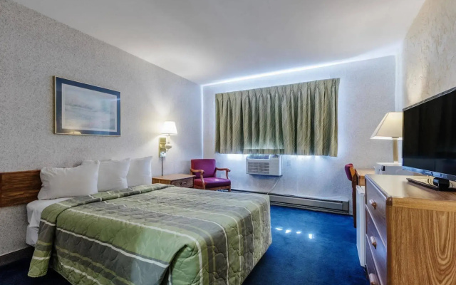 Days Inn by Wyndham La Crosse
