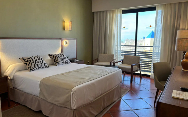 Puerto Antilla Grand Hotel