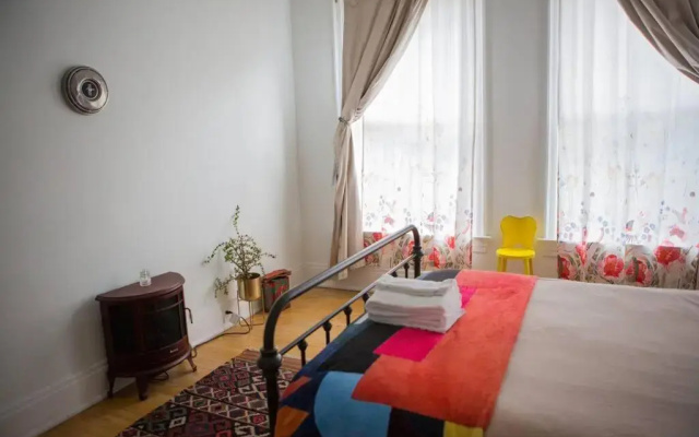 Object Hotel 1BR Shared Bath Room 2C