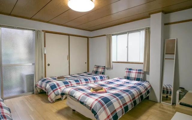 Tenjin Apartment 202