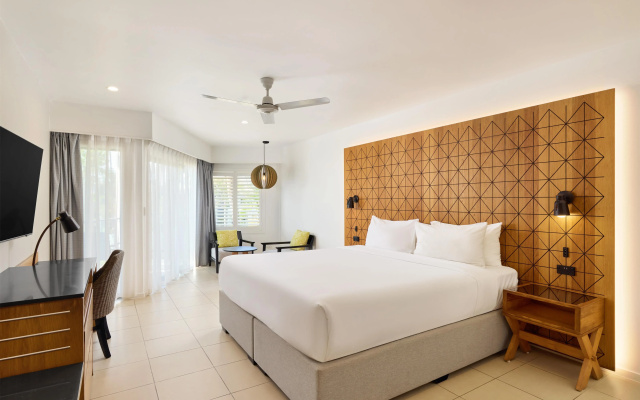 Radisson Blu Resort Fiji Denarau Island