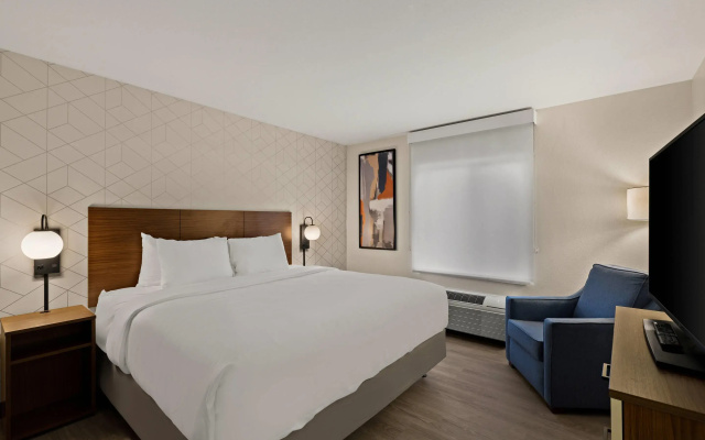Everhome Suites Bowling Green by Choice Hotels