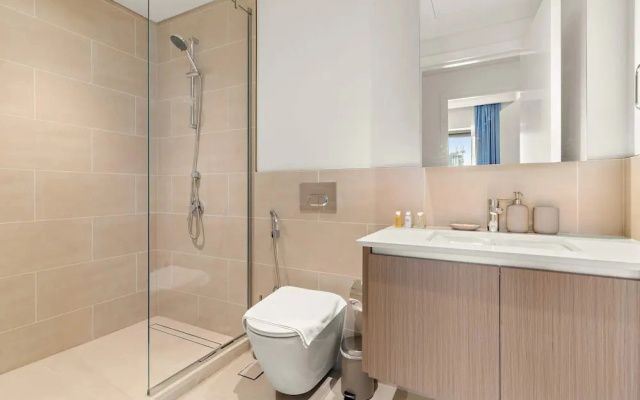 Silkhaus Chic 1BR Creek Beach Grove Pool View