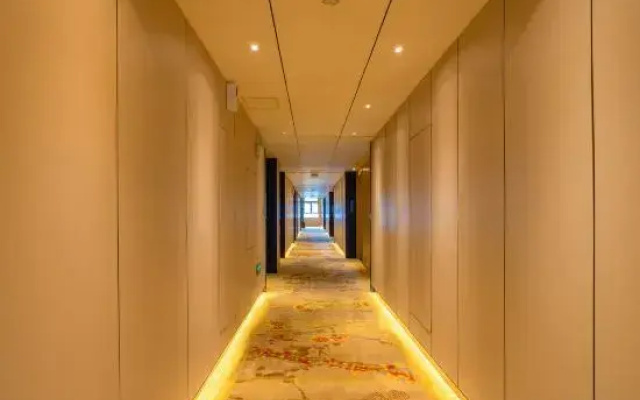 Jingu Alley Hotel