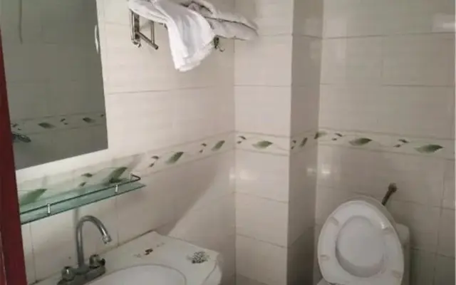 Yurui Business Hotel