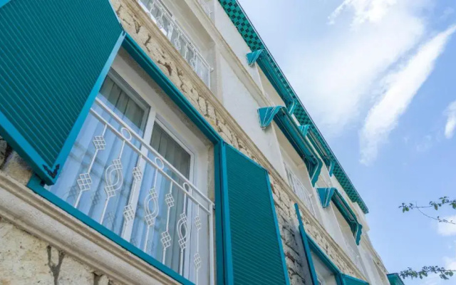 Dam Hotel Lara