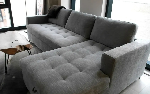Amazing 1BR Unit in Popular