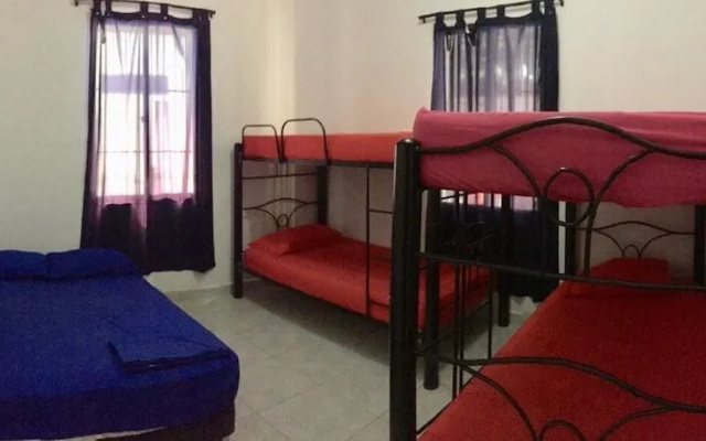 Cande Hostel
