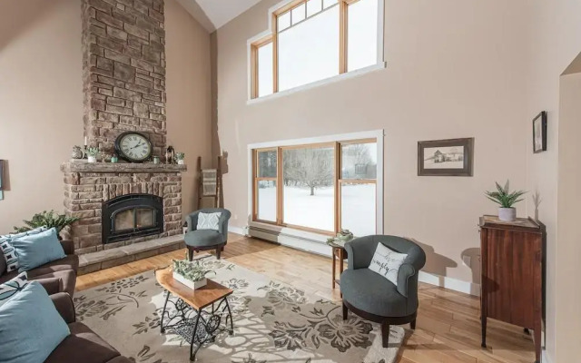 Maple Rock Bed & Breakfast