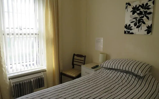 Parkside Bed no Breakfast