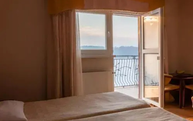 Hotel Na Skarpie