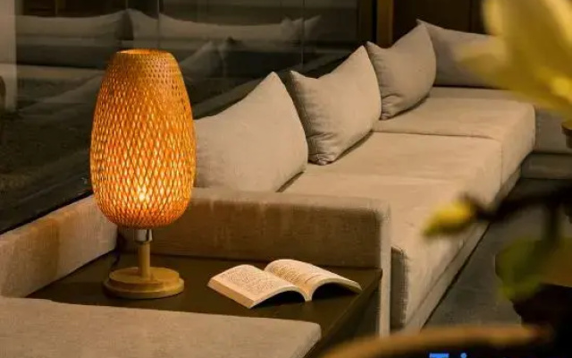 Floral Hotel·Luxury Yunben Hotel (Weihai Huancuilou Shop)