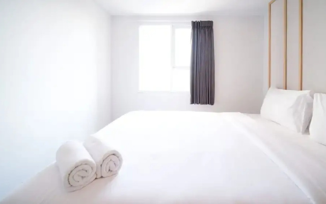 Comfy And Spacey 2Br Apartment At Suncity Residence