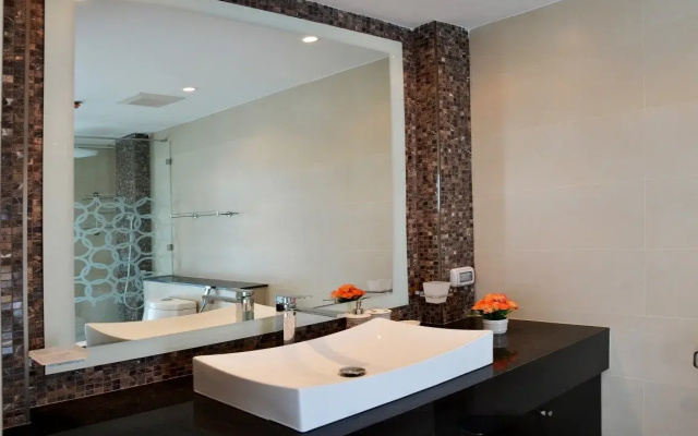 Cosy Beach View Condominium