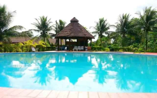 Cesar's Tropical Hotel