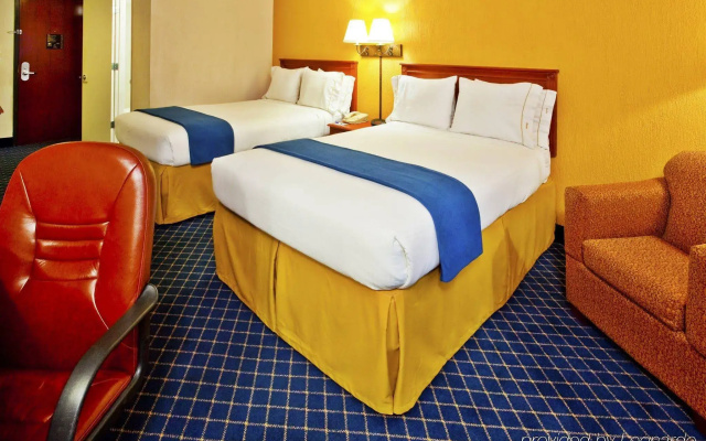 Holiday Inn Express Hotel & Suites Spence Lane by IHG