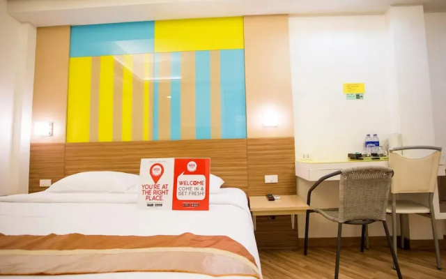 Nida Rooms Khlong Toei 390 Sky Train