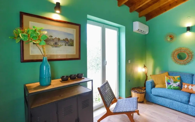 Bibi - Danilia Cottages