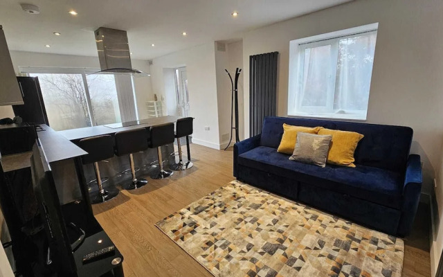 Luxurious 2-bed Apartment, Duchy Cosy Corner