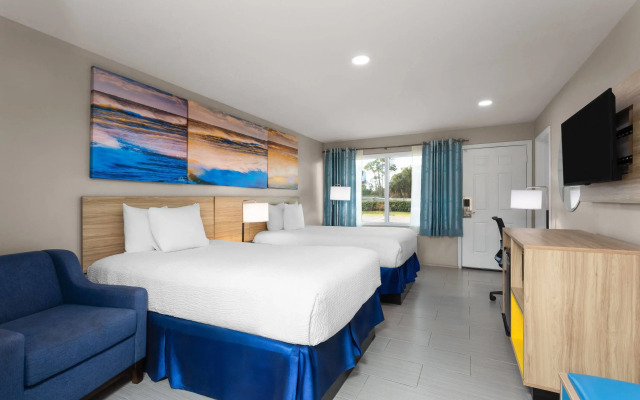 Days Inn by Wyndham Fort Myers Springs Resort
