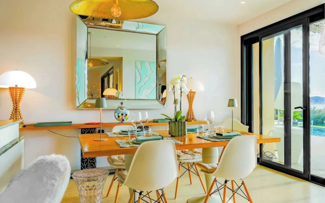 Exceptional Villa a/c 4br/8p With Pool & Sea View
