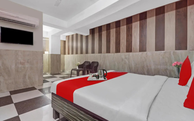 Flagship 92975 Hotel Small Town