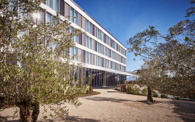 Отель Modern Times Hotel Швейцария, Вевей - отзывы, цены и фото номеров - забронировать отель Modern Times Hotel онлайн вид на фасад